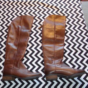 Arturo Chiang Women's Tall Riding Boot - Size 6.5